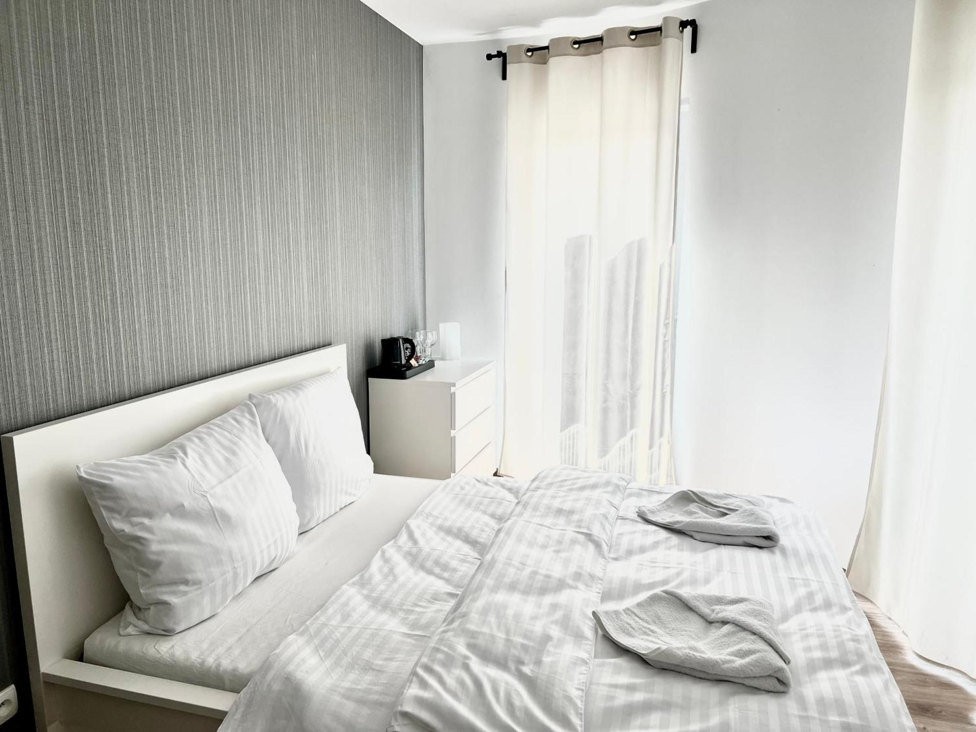 Zielone Apartamenty Katowice คอร์ซุฟ ห้อง รูปภาพ