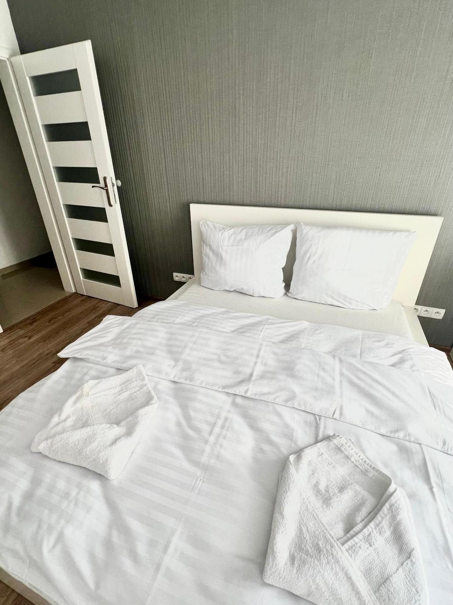 Zielone Apartamenty Katowice คอร์ซุฟ ห้อง รูปภาพ