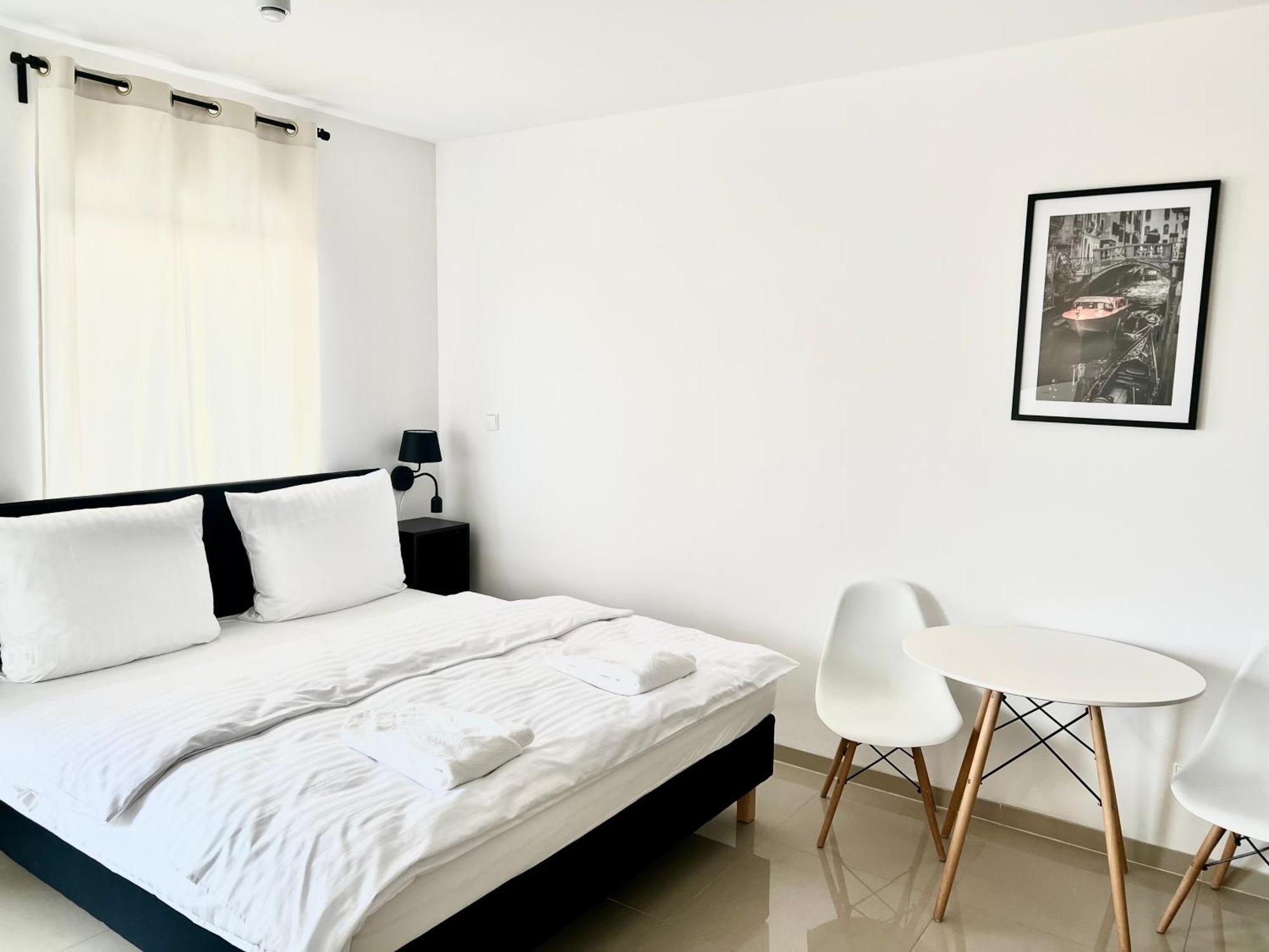 Zielone Apartamenty Katowice คอร์ซุฟ ห้อง รูปภาพ