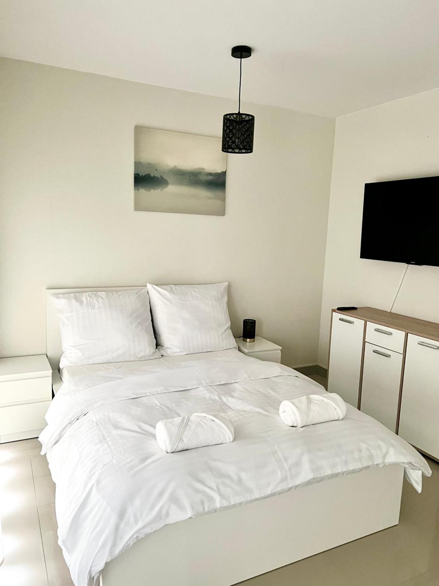 Zielone Apartamenty Katowice คอร์ซุฟ ห้อง รูปภาพ